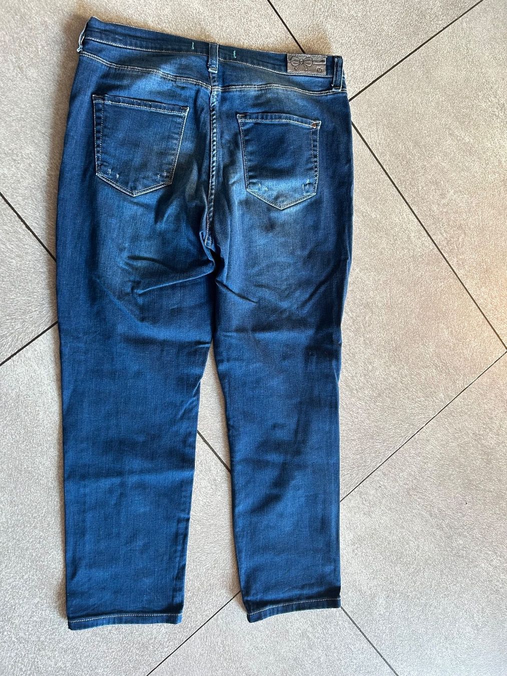 Jeans: Jeans avec des décorations en perles gr. 40 – Usato da Arbedo venduto da nadia1973 3