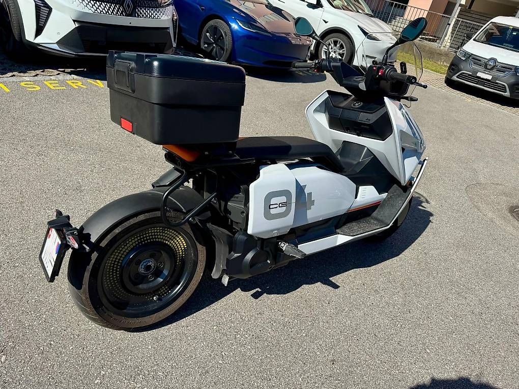Veicoli elettrici: BMW CE04 vendo per inutilizzo – Usato da Tremona venduto da tikko725 2