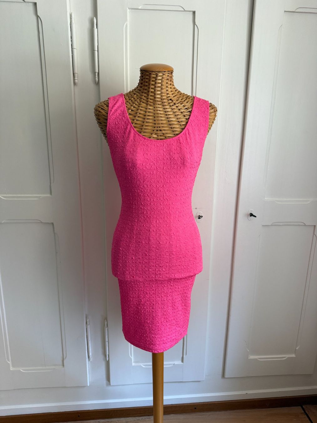 Robes: Kleid pink figurbetont S – D'occasion à Zürich par Diazaio