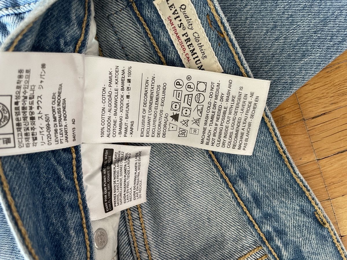 Levi's Jeans: Levi's 501 Jeans W27 L26  – Usato da Neuchatel venduto da shi_9fzw 5