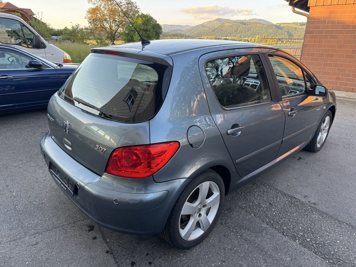 Peugeot Automobili: Peugeot 307 2.0i 140 PS – Usato da Thun venduto da ZS7 3