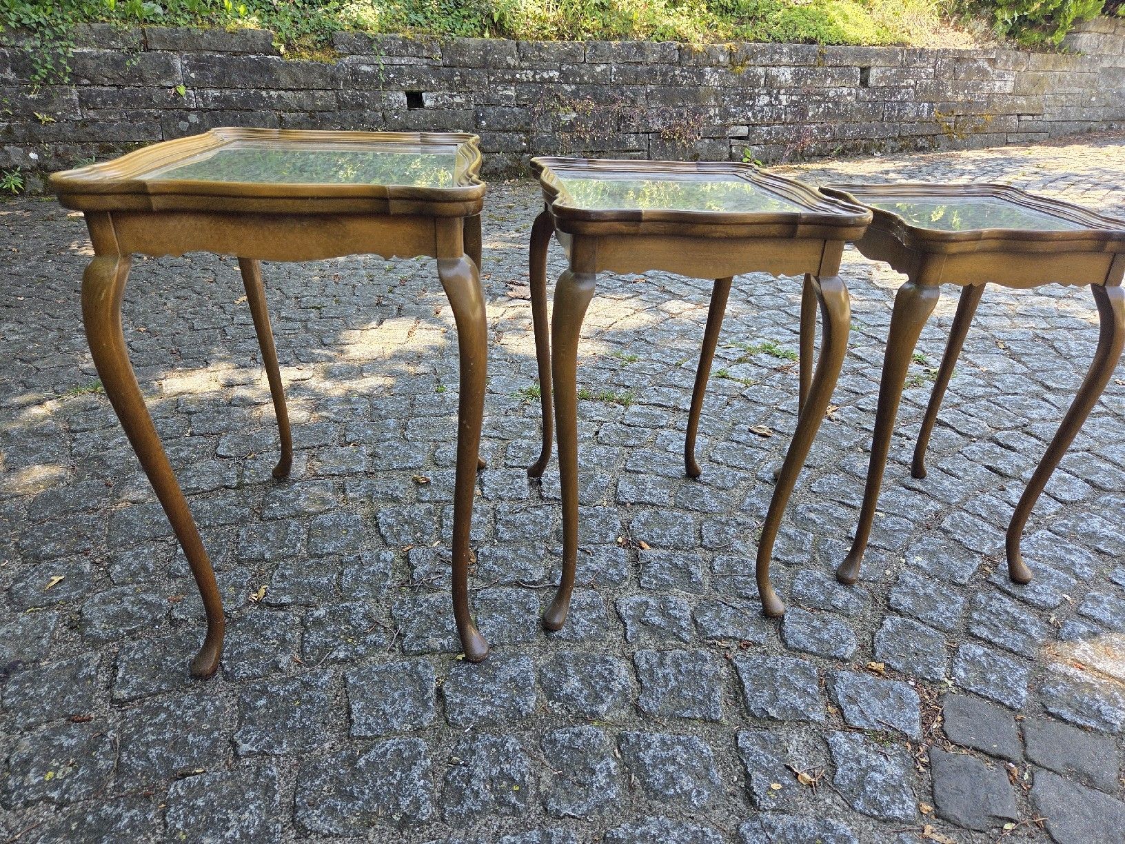 Set di tavolo e panche: antike Beistelltische Set – Usato da Wädenswil venduto da weihpos 3