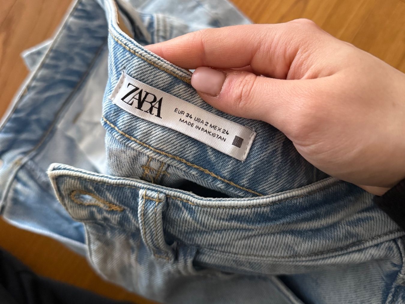 Zara Jeans: Jeansshorts, size 34 – Usato da Sissach venduto da laura.x4 2