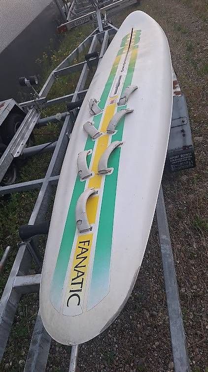 Tavole da surf e di nuoto: gebrauchtes Surfbrett – Usato da Leuzigen venduto da mai911