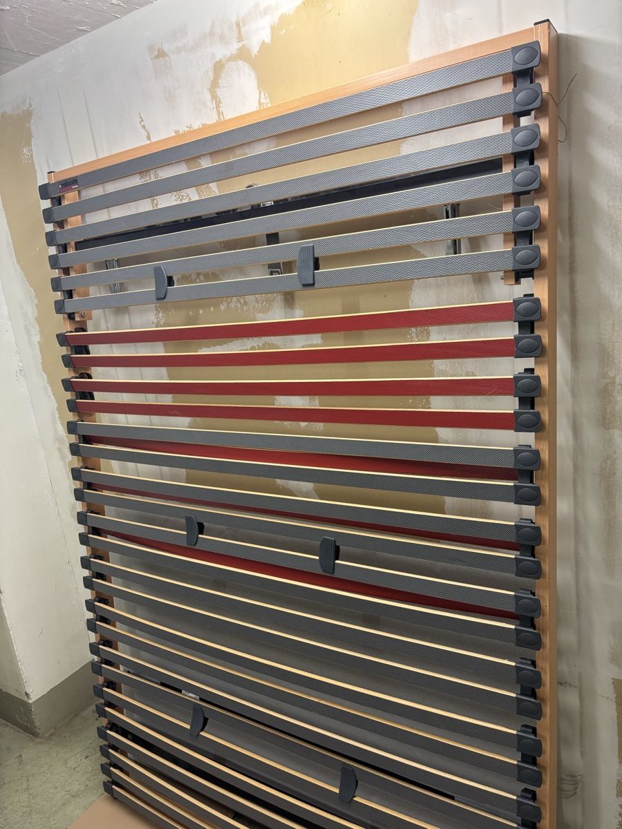 Sommiers: Robusta Lattenrost 140 x 200 – D'occasion à Zug par Deks 4