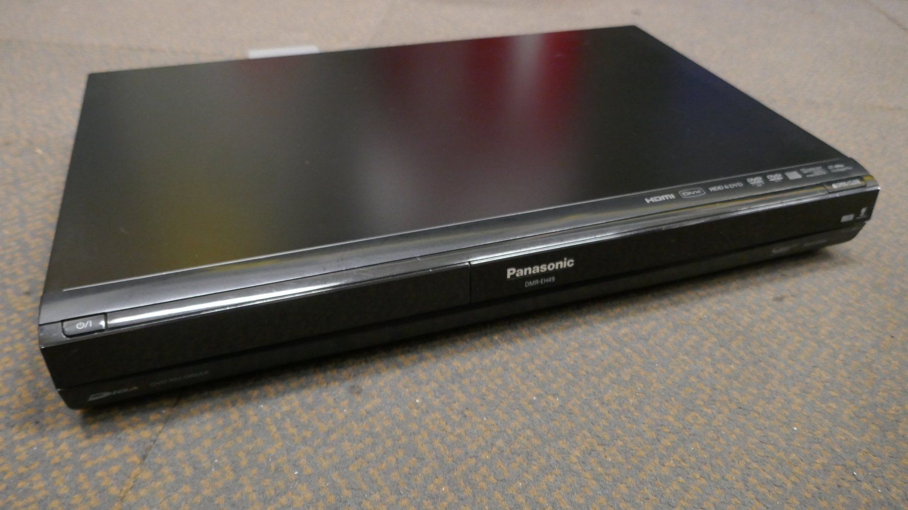 Panasonic Registratori: Panasonic DMR-EH49 DVD Recorder – Nuovo (secondo la descrizione) da Wenslingen venduto da FairlightCMI