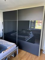 Kleiderschrank
