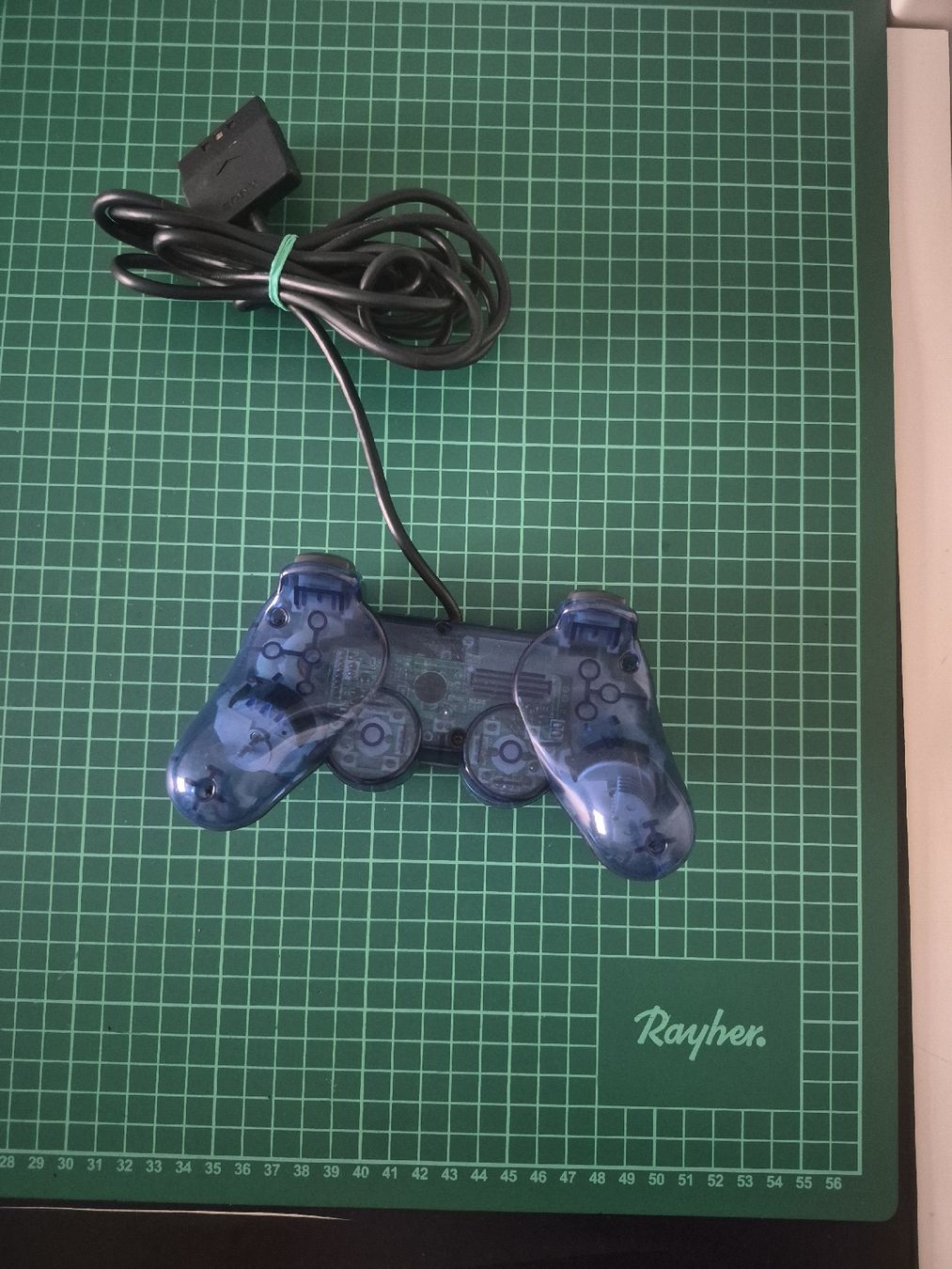 Sony Controller: PS2 Controller - Blue Translucent - Tested & Working  – Usato da Meyrin venduto da Retro-GZ 1