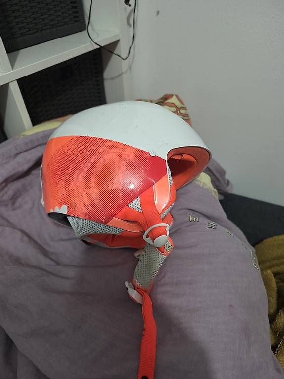Caschi: Casque enfant – Usato da Lausanne venduto da yannaroundtheworld 2