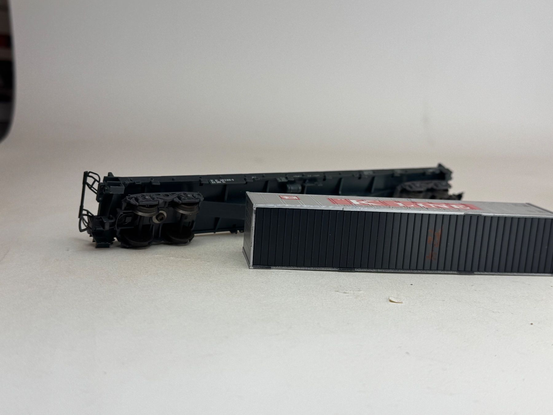Liliput Modelleisenbahnen: EB- Liliput Containerwagon K Line Container 40 Ft. – Gebraucht aus Elm von Wikmtz 3
