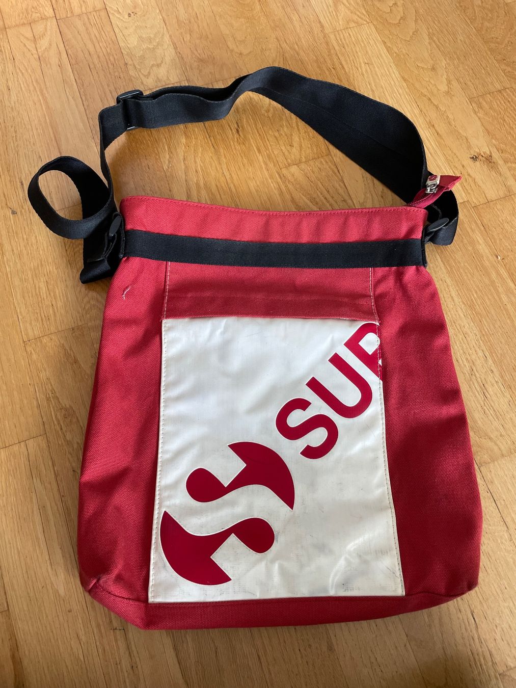 Borse da donna: Tasche Superga – Usato da Selzach venduto da iagiag98