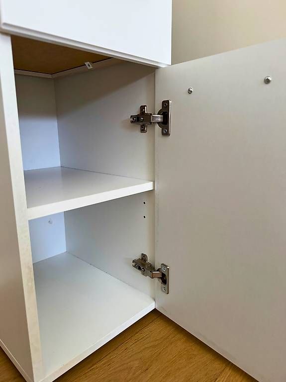 Scrivanie: Bureau blanc avec rangements | 4 tiroirs + 2 placards – Usato da Jussy venduto da bru_xl8z 3