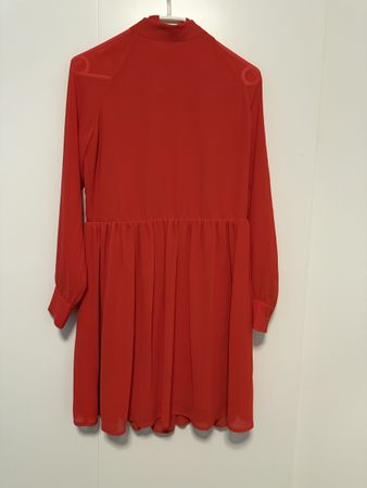 Schönes Rotes Kleid
