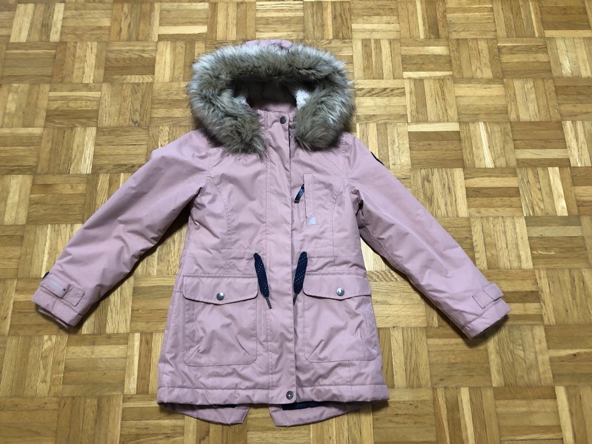 C&A Jacken & Mäntel: Mädchen Winterjacke 134 – Gebraucht aus Aadorf von Kriscross