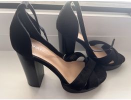 Brandneue Hohe Schuhe Grösse 36 Anna Field
