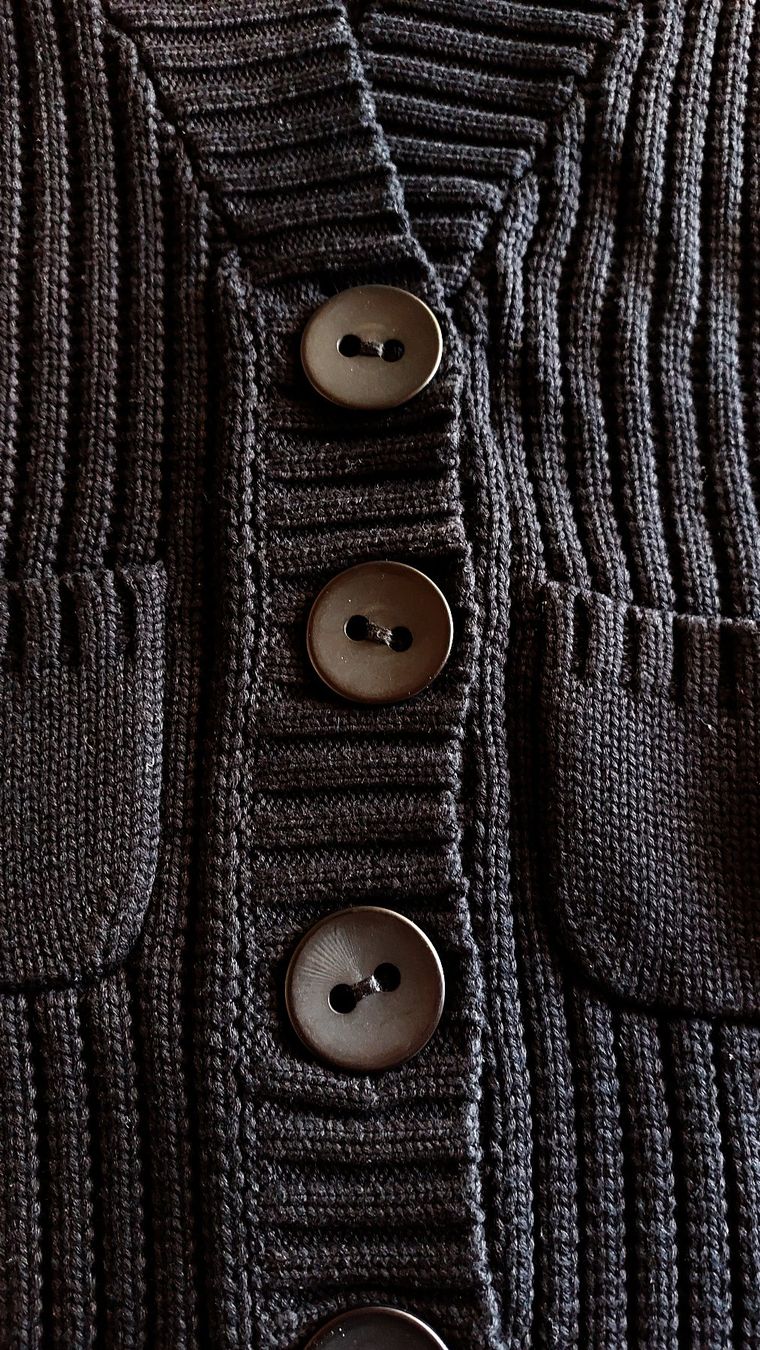 Giacche: Warme Damen Strickjacke, Cardigan – Usato da Zollikofen venduto da Blackie 5