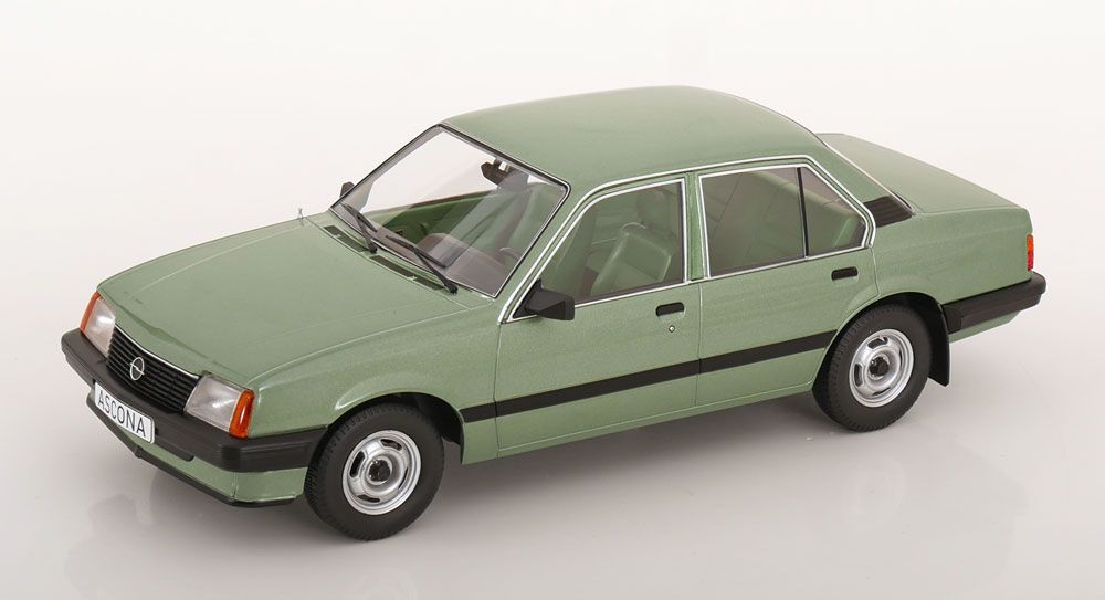 Opel Modellautos: OPEL ASCONA C 1981 GRÜN 1:18 MCG – Neu und originalverpackt aus Suhr von Moebelsiralfred