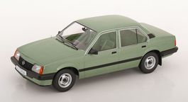 OPEL ASCONA C 1981 GRÜN 1:18 MCG