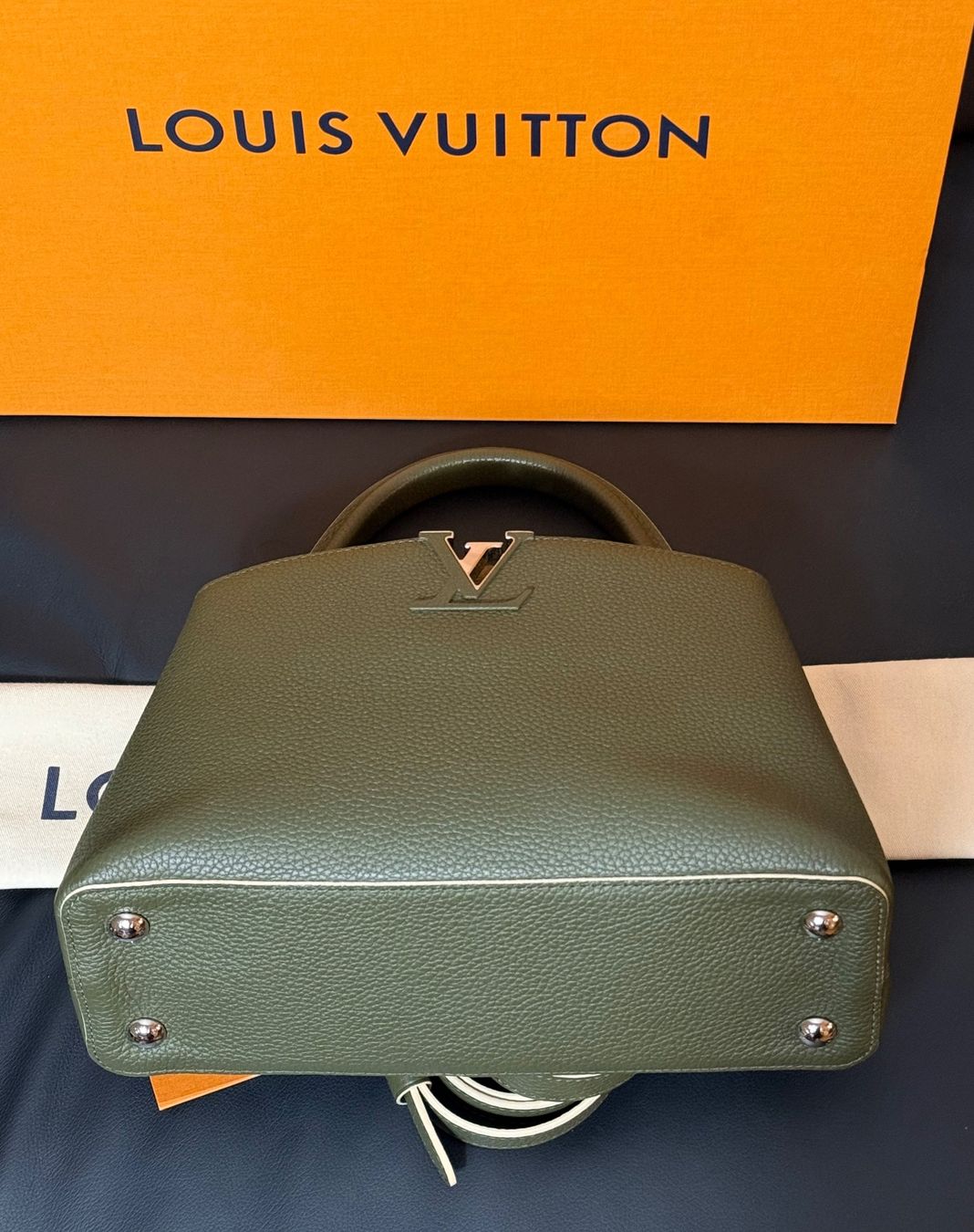 Louis Vuitton Borse da donna: Louis Vuitton Capucines PM – Usato da Reinach AG venduto da RobbisB 8