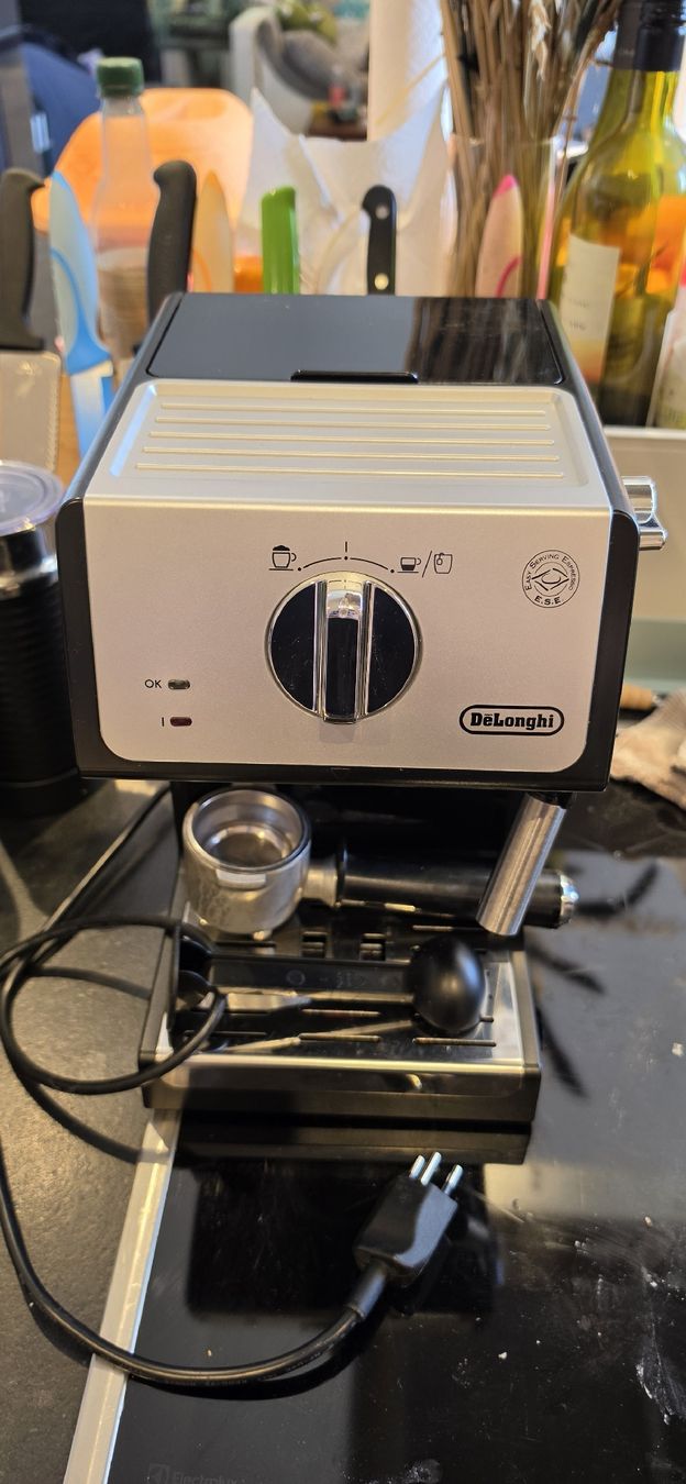 De'Longhi Macchine per caffè & Macchine per espresso: DeLonghi Siebträgermaschine  – Usato da Freudwil venduto da Mic_schm23