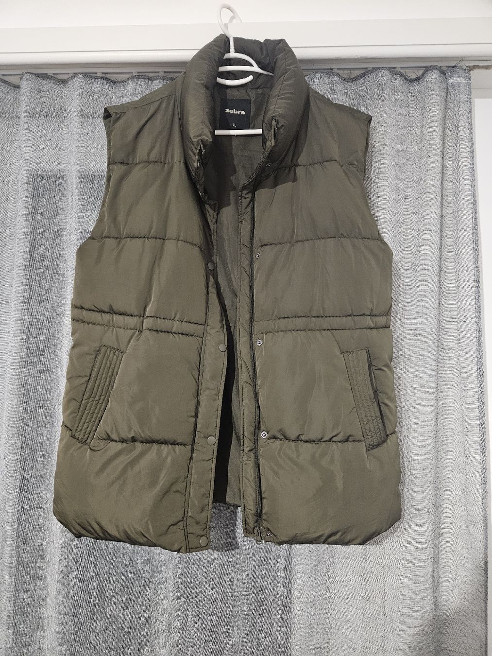 Vestes: doudoune sans manches – D'occasion à Savigny par vei_8t66