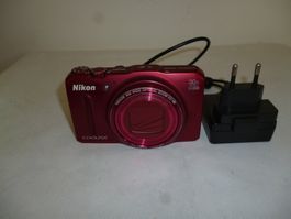 Nikon Coolpix S9700 Digital-Kamera 30x Zoom mit Ladekabel...