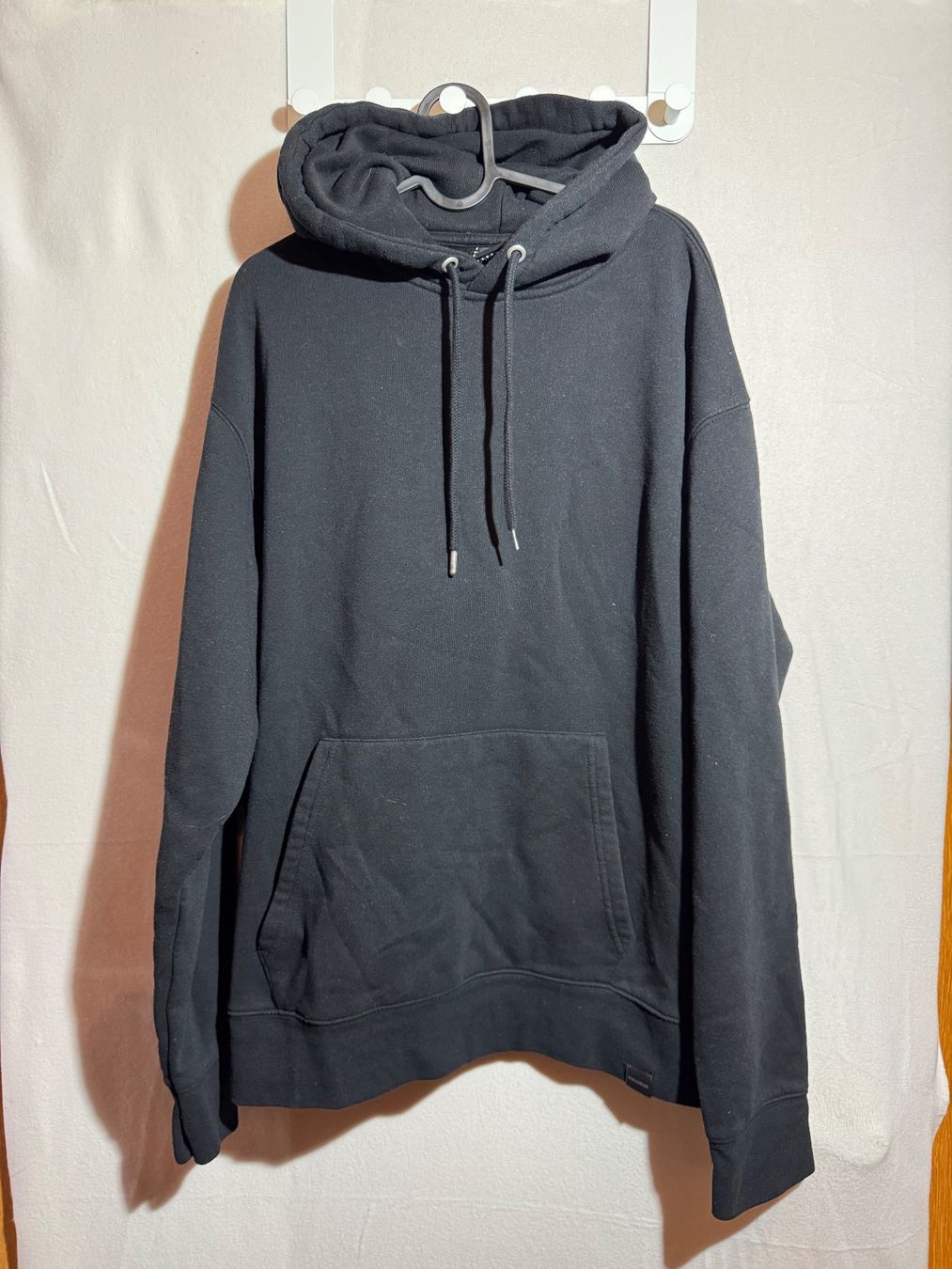 Pull&Bear Maglioni & Felpe: Kapuzenpullover Hoodie von Pull&Bear Gr. M – Usato da Grosswangen venduto da SALE_SALE_SALE