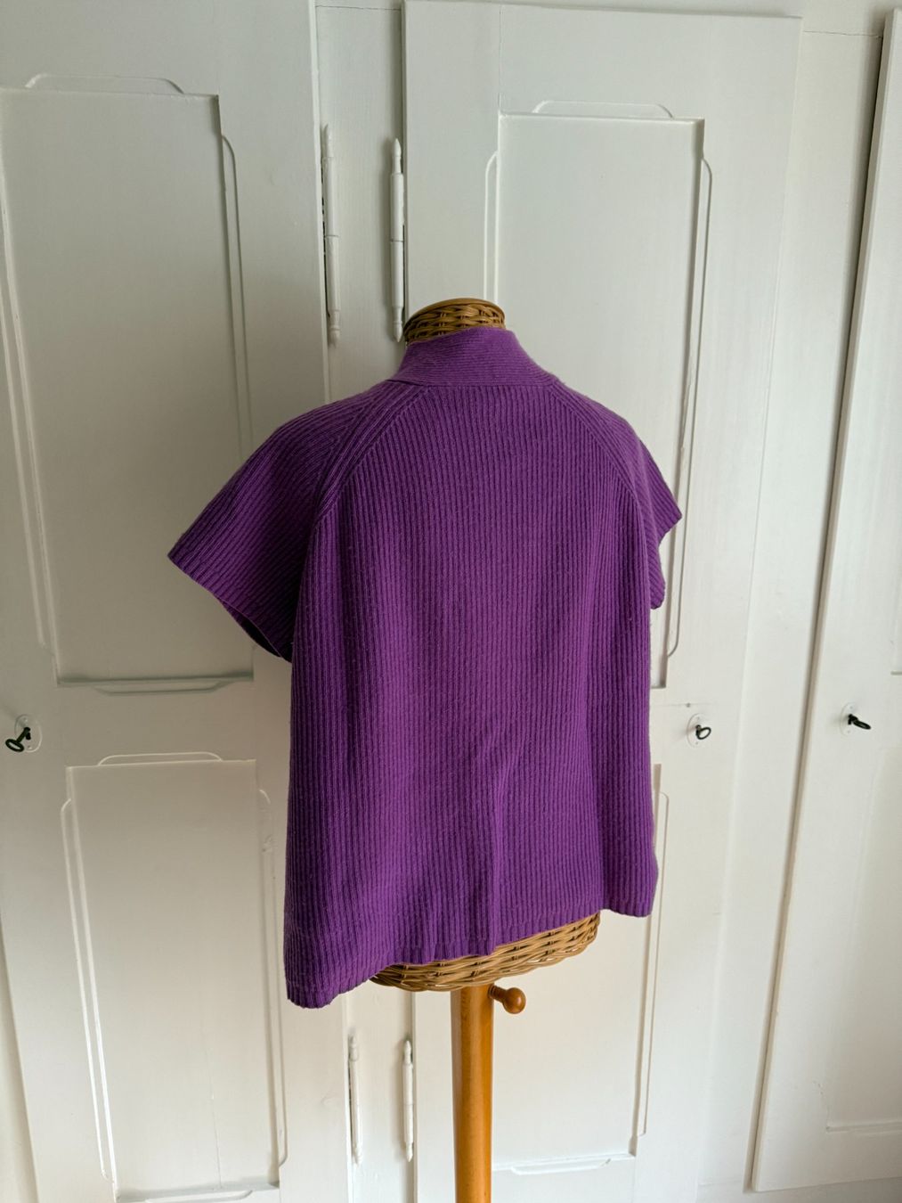 Gerry Weber Jacken: GERRY WEBER - Strickjäckchen violett 40 – Gebraucht aus Zürich von Diazaio 2