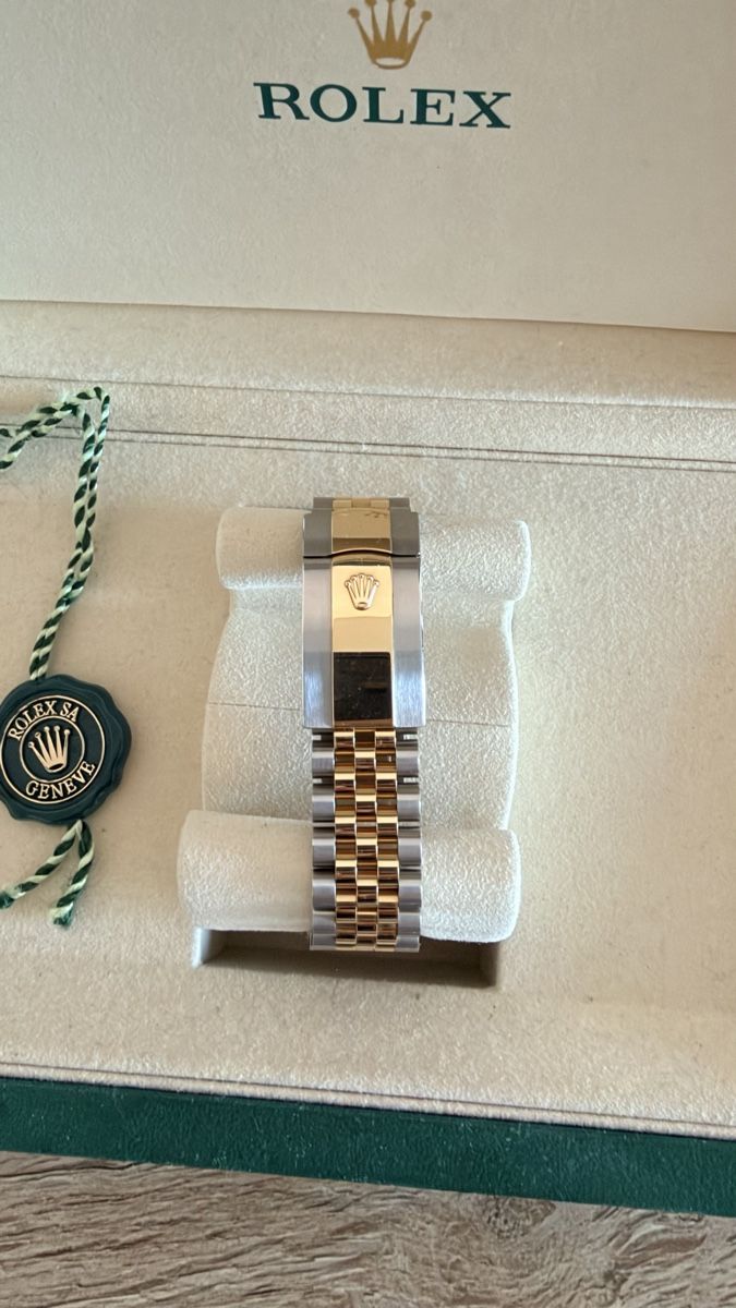 Rolex Montres: Rolex Datejust 41 126333 – Neuf (Voir description) à Wallisellen par pei_8lr8 2