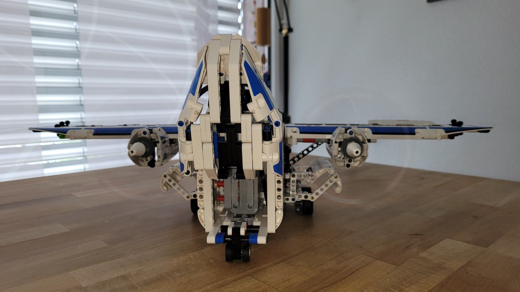 Lego Kit di costruzioni: Frachtflugzeug 42025 – Usato da Olten venduto da Einwegparadies 4