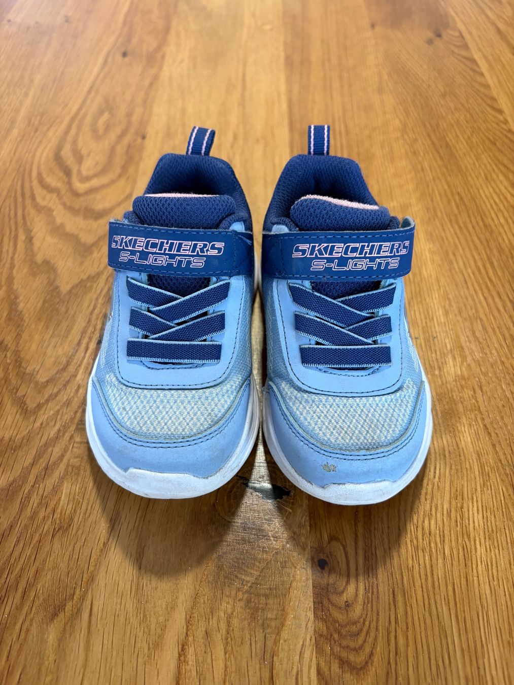 Skechers Scarpe per ragazzi: Skechers mit s-Lights Gr.23 – Usato da Bad Zurzach venduto da simba1995