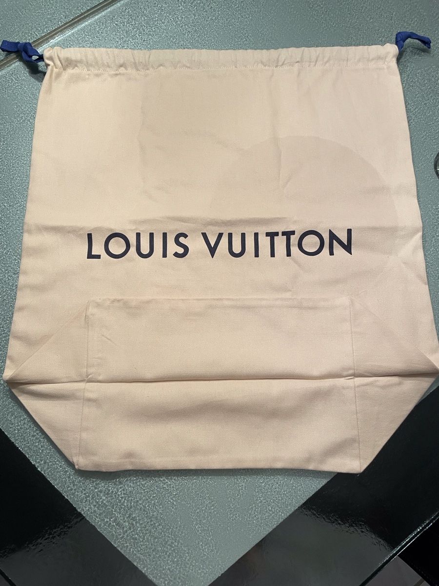 Louis Vuitton Borse da donna: LOUIS VUITTON STAUBBEUTEL STOFF – Nuovo e nell'imballaggio originale da Neuenhof venduto da Lara923 2