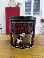 Kaffeedose der Marke Douwe Egberts