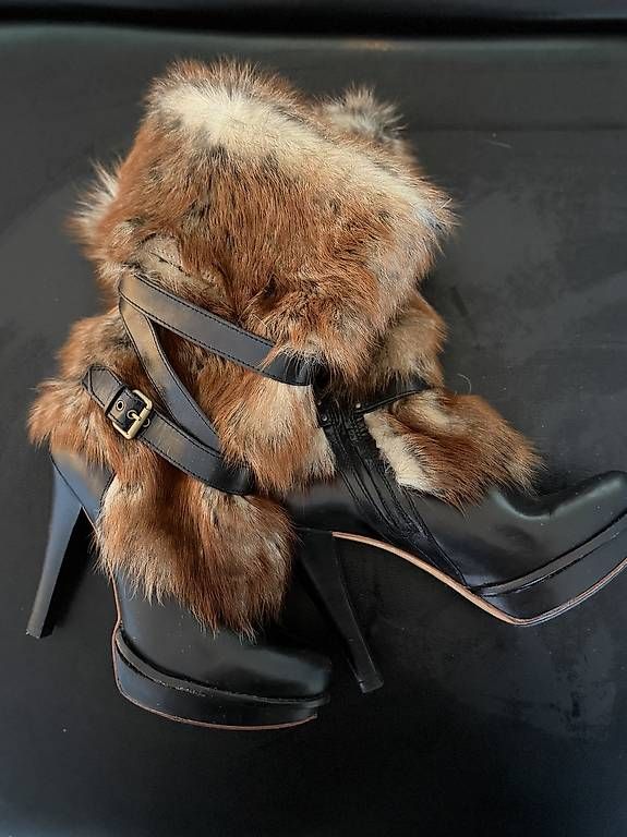 Ugg Scarpe da donna: UGG Boots, Grösse 39.5 – Usato da St. Gallen venduto da 13_ 2