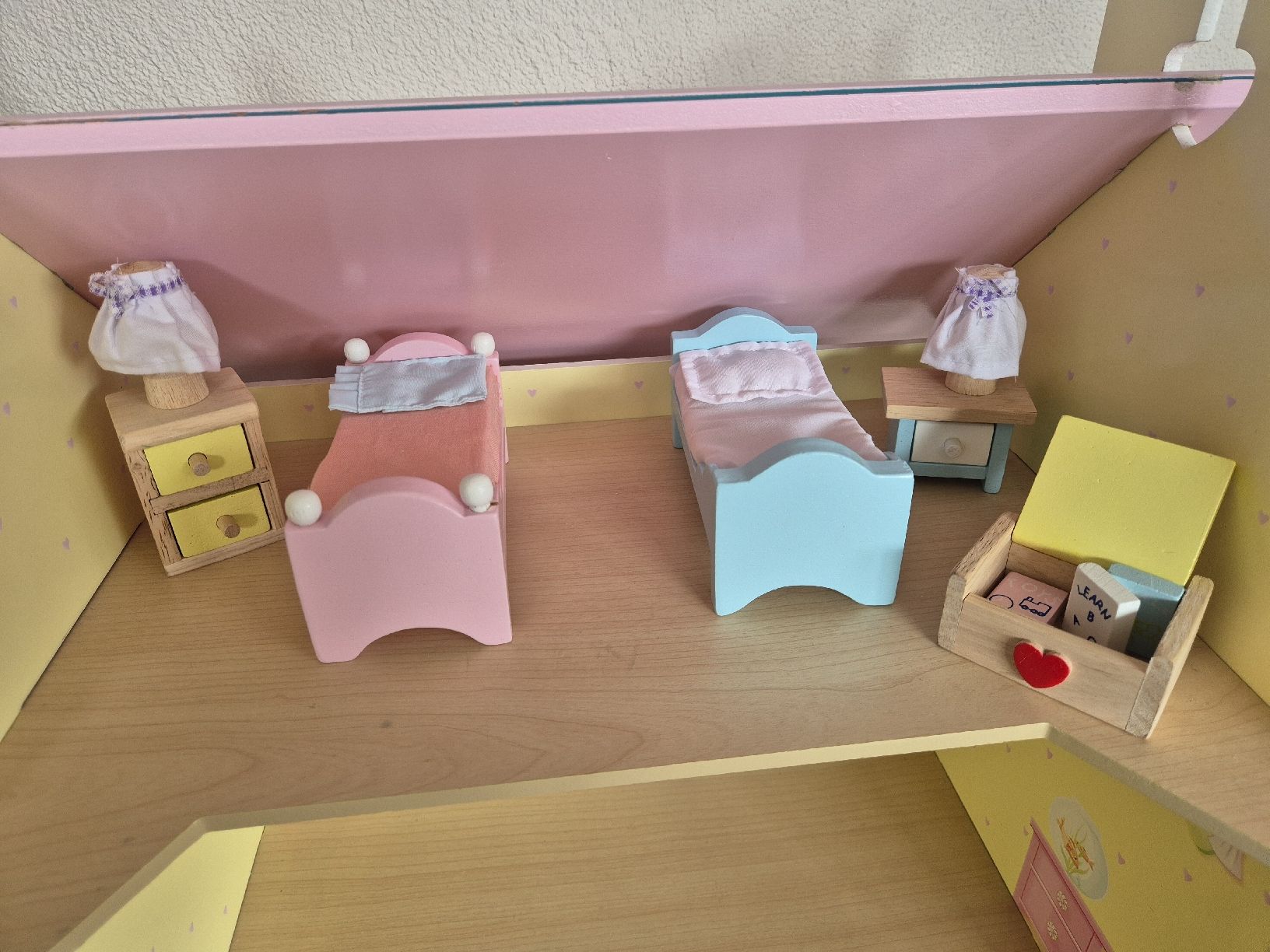 Maisons & Meubles de poupées: Puppenhaus Le Toy Van – D'occasion à Zizers par .sternli. 4