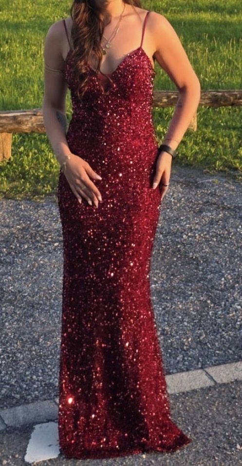 Vestiti: Elegantes rotes Glitzer-Abendkleid – Nuovo (secondo la descrizione) da Kilchberg ZH venduto da ari_28gp