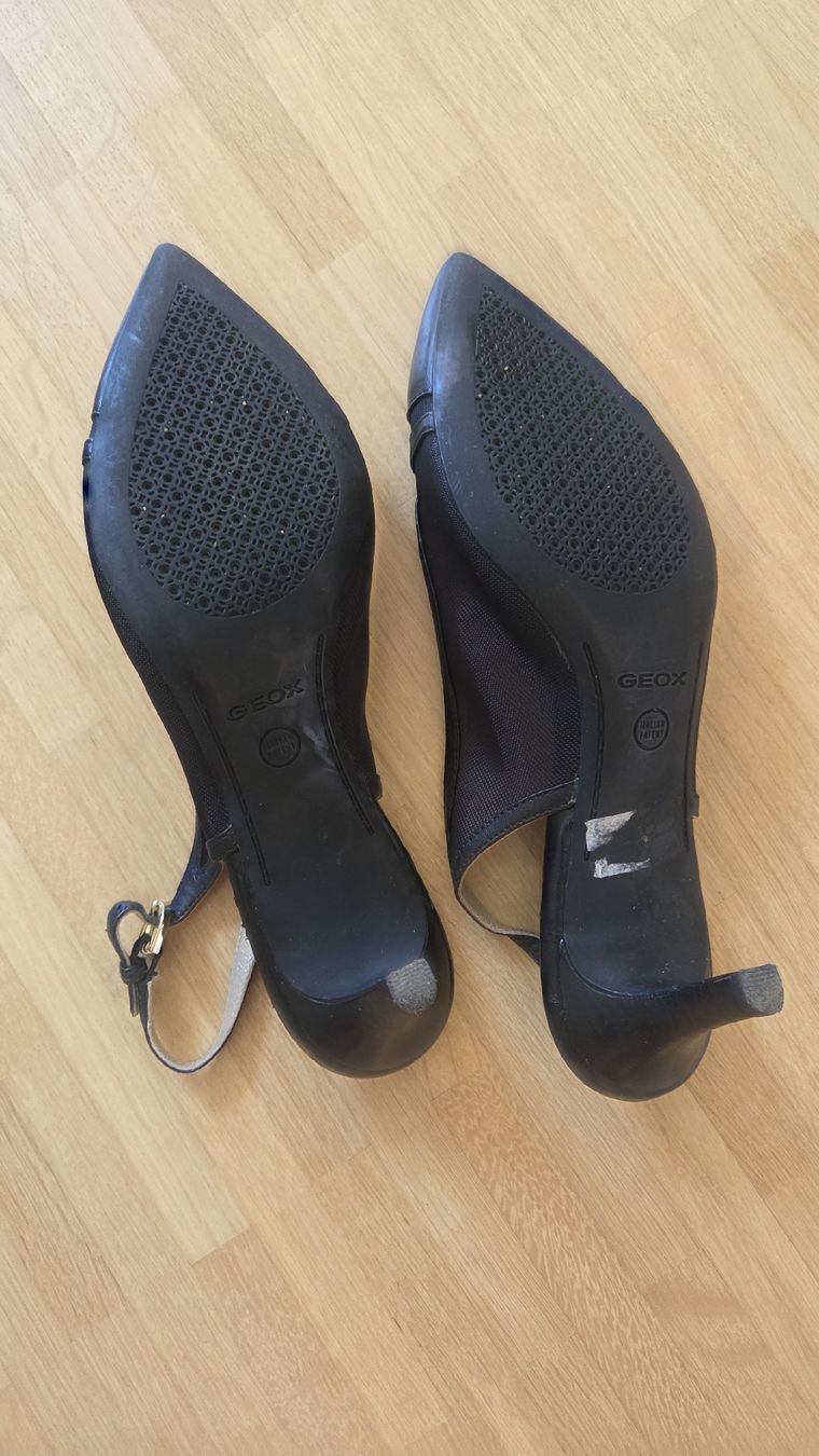 Geox Scarpe da donna: Geox Slingpumps schwarz Grösse 38 – Usato da Kriens venduto da Na_Ro 1