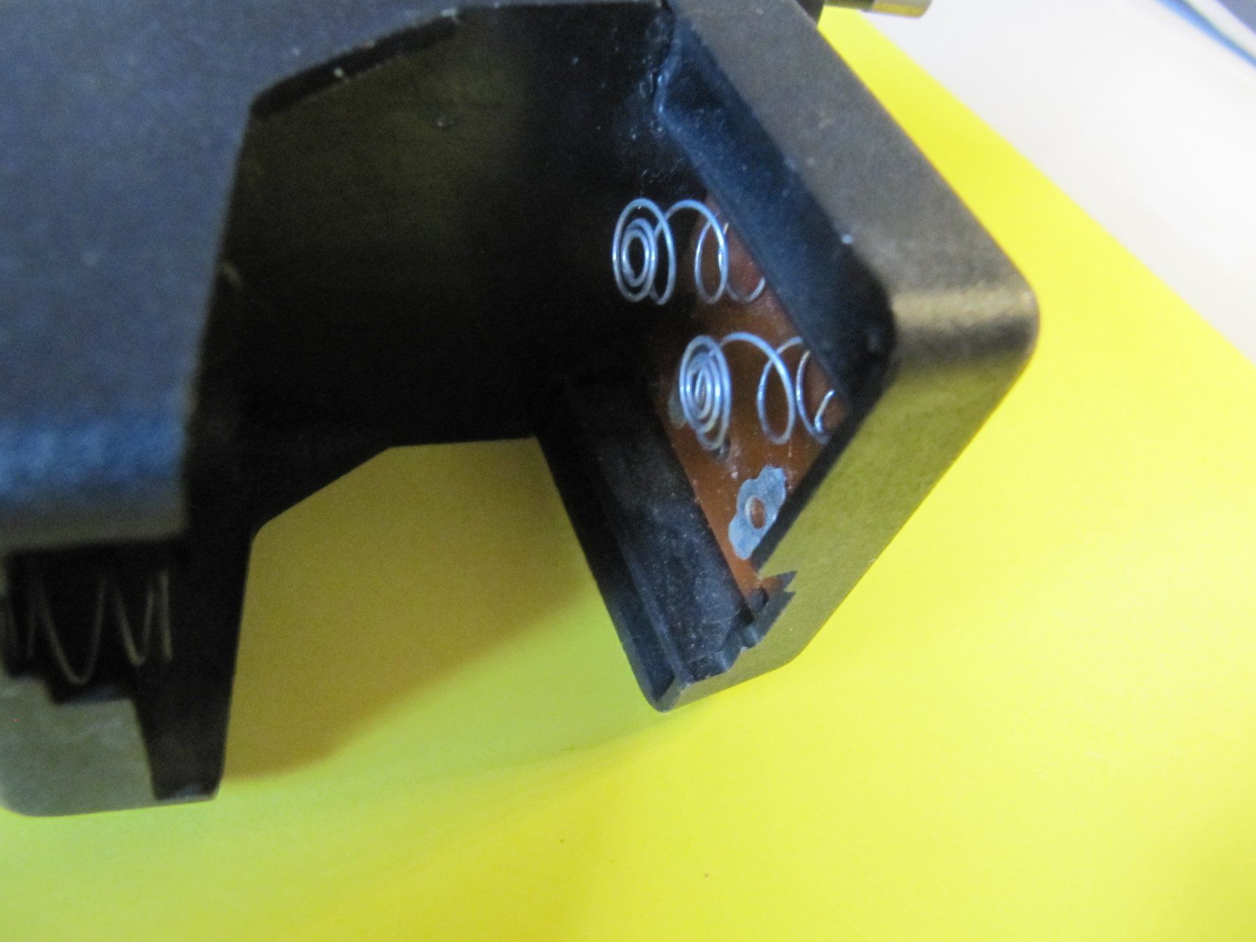 Akkus & Batterien: Batteriladestecker NICd und  NI.MH/Ni-Cd – Gebraucht aus Basel von Kuba2 4