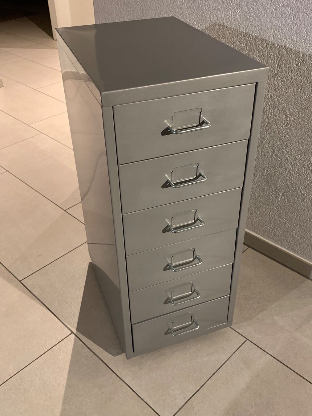 Ikea Banconi: Büromöbel - IKEA Helmer - 6 Schubladen - Grau – Usato da Jonen venduto da inf_sv67