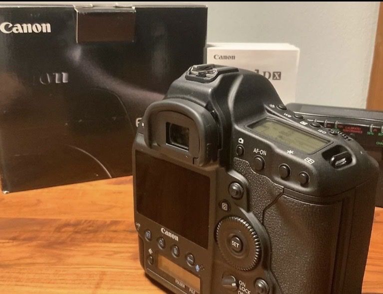 Canon Fotocamera: Canon EOS 1DX - Top Zustand – Nuovo (secondo la descrizione) da St. Gallen venduto da Zaruhi34 2