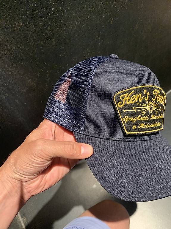Autres vêtements & accessoires: Hen's Teeth Trucker Cap – D'occasion à Uttigen par Bartolin78 4