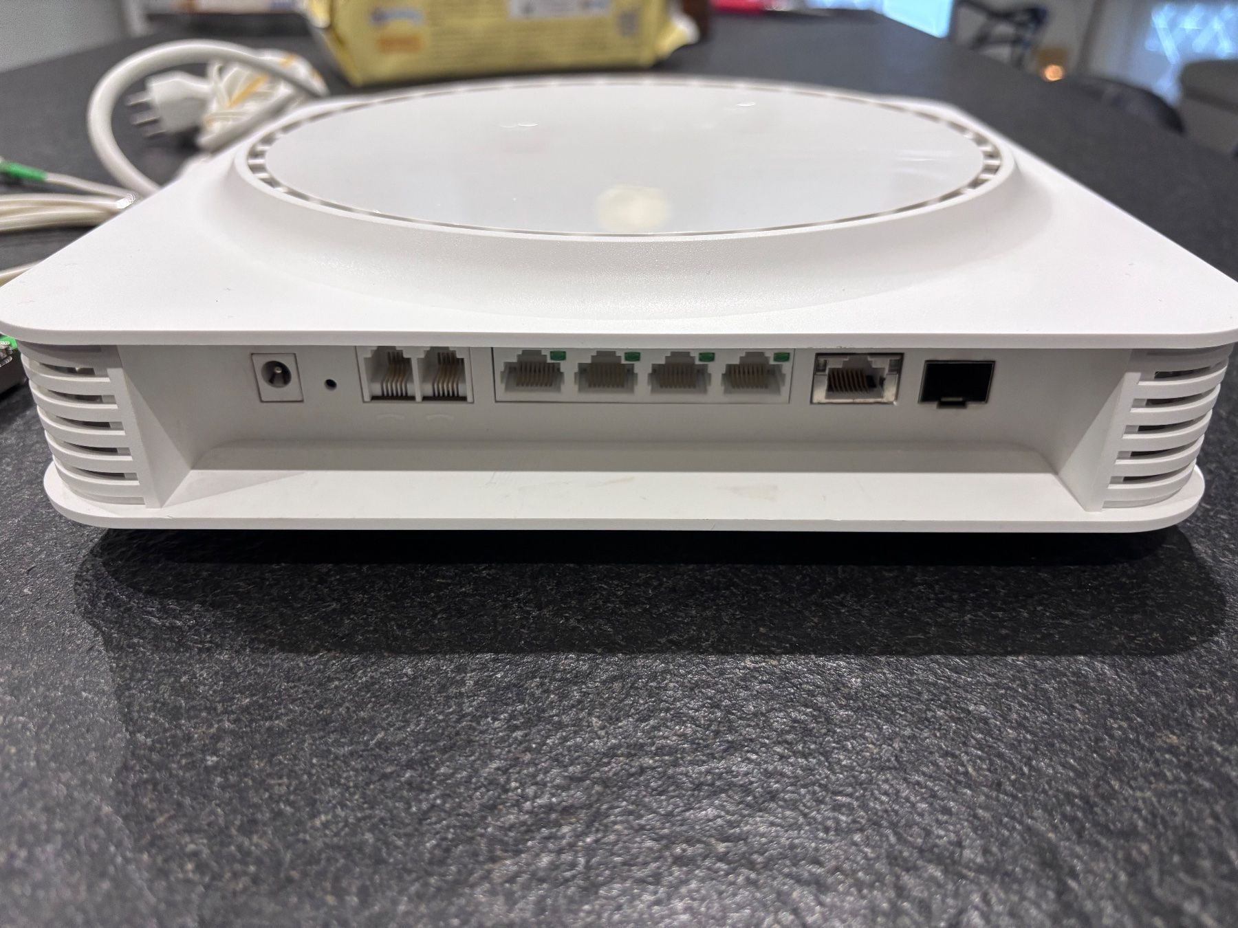 Salt Modem & Router: Salt fiber box – Usato da Castione venduto da rob_yg9d 1