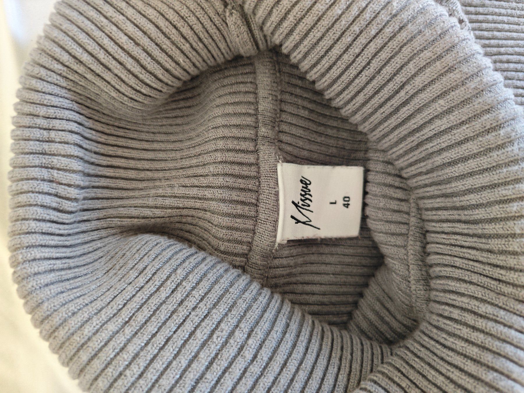 Top: Crop top turtleneck – Usato da Renens VD venduto da cba_r9y8 1
