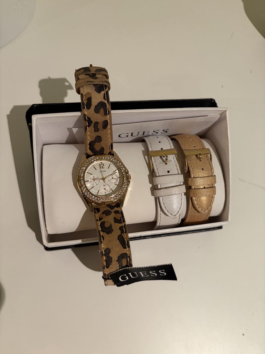 Guess Orologi: Guess Damen Uhr inkl. Lederarmbänder – Usato da St. Gallen venduto da lukostef