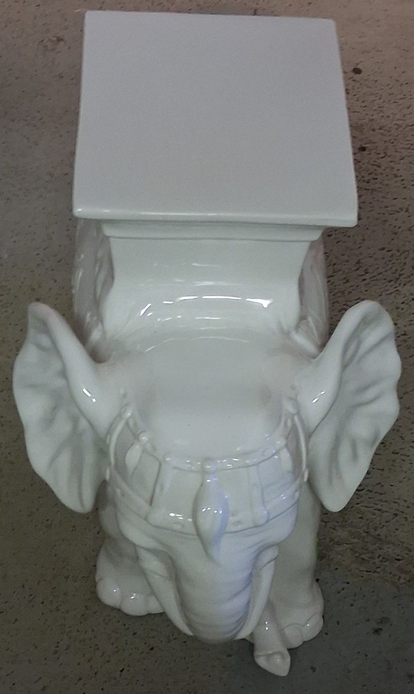 Figurines: Keramik Elefant / Elefantenfigur aus Keramik – D'occasion à Tägerig par rob_psv5 1