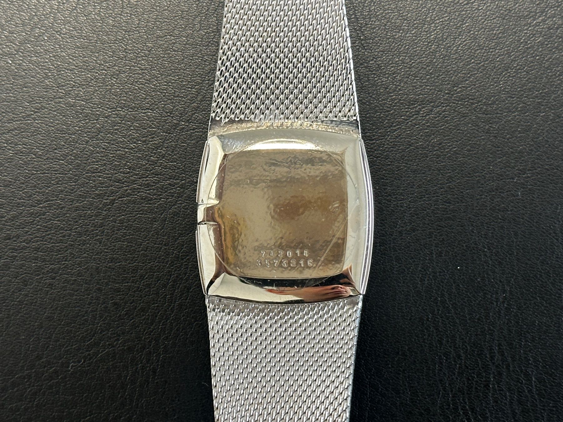 Universal Genève Orologi: Universal Geneve Cobra Gehäuse 742014 3573216 – Usato da Brüttisellen venduto da AlphaOmega05 2