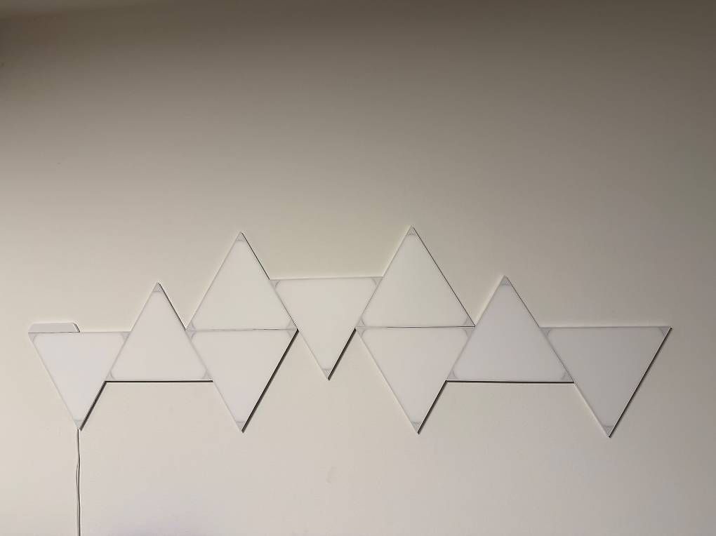 Nanoleaf Lampade: Nanoleafs 9 Stück, Gaming, LED, Zimmer – Usato da Binningen venduto da pau_w8mk
