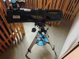 Omegon Basic 150 EQ, 750mm focal length + 2x Okular, Barlow