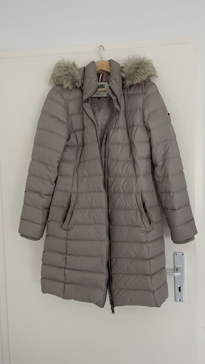 Tommy Hilfiger Giacche: Daunenjacke Tommy Hilfiger  Grösse L – Usato da Dulliken venduto da VaSha