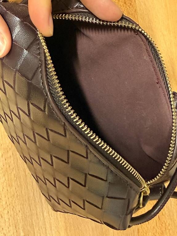 Taschen für Damen: Tasche Bordeaux – Neu (gemäss Beschreibung) aus Küsnacht ZH von JessicaZ23 2